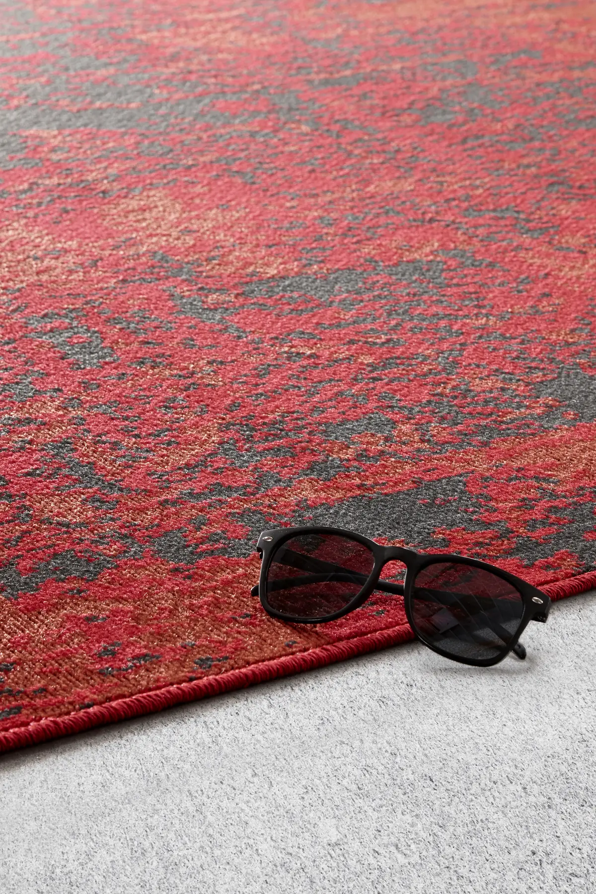 vintage_red_mottled_design2